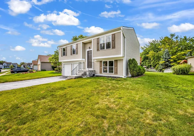 Homes for sale in Hilliard, OH | 5869 Nike Dr, Hilliard, OH 43026 | MLS# 226023461