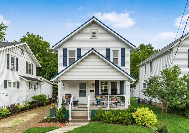 Homes for sale in Newark, OH | 226 Cambria St, Newark, OH 43055 | MLS# 226023047