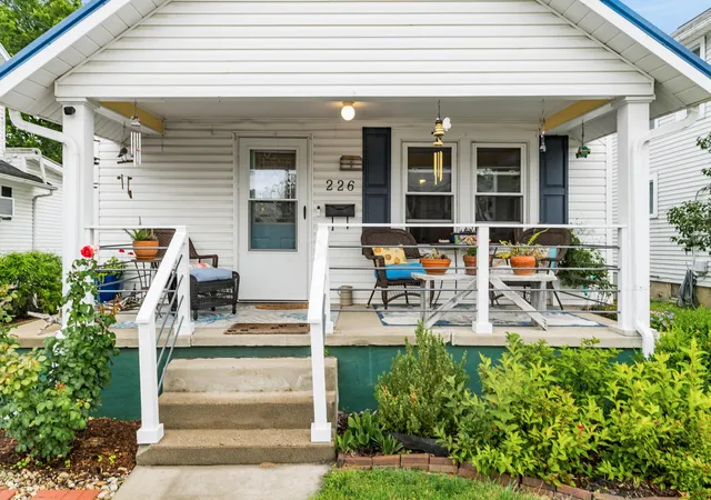 Homes for sale in Newark, OH | 226 Cambria St, Newark, OH 43055 | MLS# 226023047
