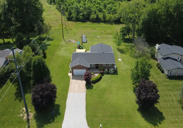 Homes for sale in Granville, OH | 562 Knoll Dr, Granville, OH 43023 | MLS# 226024629