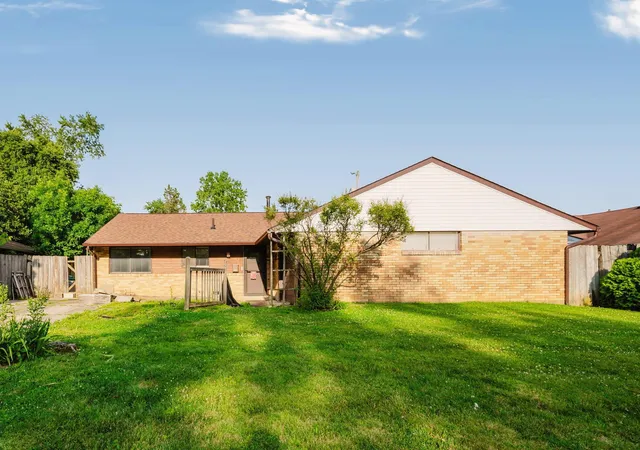 1st image of 1582 Stouder Dr, Reynoldsburg, OH 43068 | MLS# 226023468