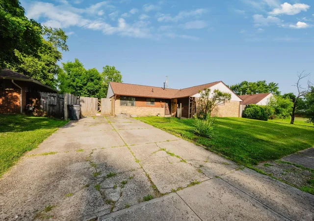 2nd image of 1582 Stouder Dr, Reynoldsburg, OH 43068 | MLS# 226023468