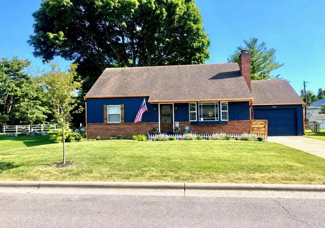Homes for sale in Canal Winchester, OH | 105 E Hocking St, Canal Winchester, OH 43110 | MLS# 226022901