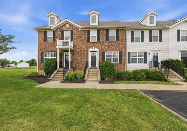 Homes for sale in Columbus, OH | 1075 Shady Lake Dr, Columbus, OH 43228 | MLS# 226023121
