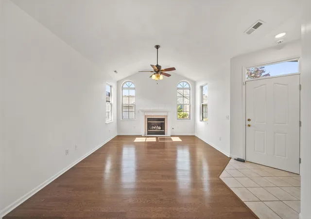 Listing Photo 4 - Condo for sale in building located at 122 Stonegate Dr, Pataskala, OH 43062
