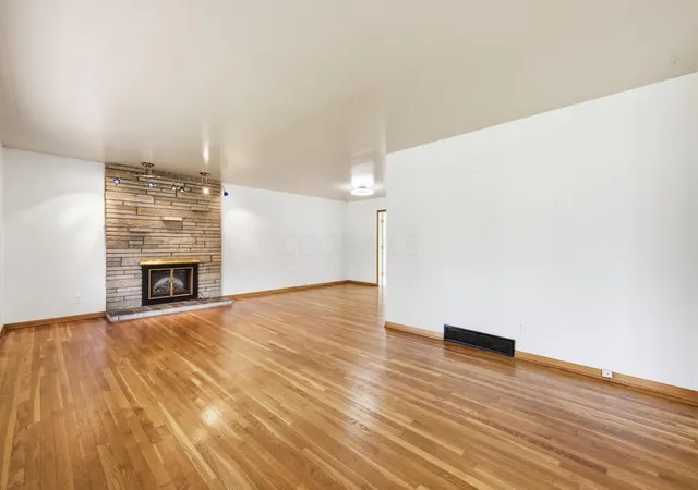 Photo 4 of Single family home for sale at 2690 Burnaby Dr, Columbus, OH 43209 | MLS# 226023005 | Listing updated on 2026-10-03