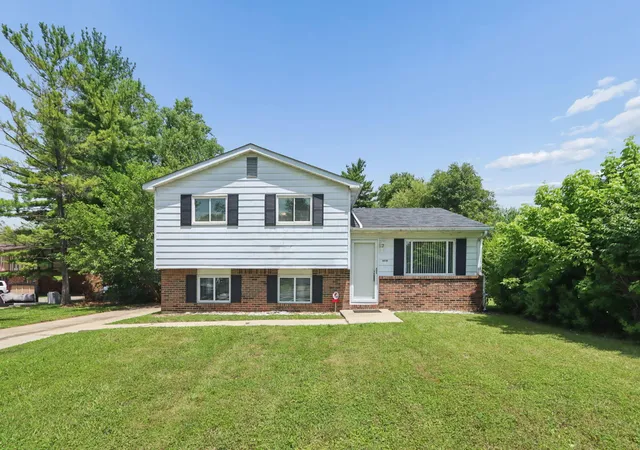Homes for sale in Columbus, OH | 4838 Refugee Rd, Columbus, OH 43232 | MLS# 226024509