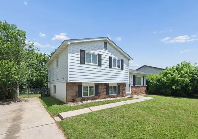 Homes for sale in Columbus, OH | 4838 Refugee Rd, Columbus, OH 43232 | MLS# 226024509