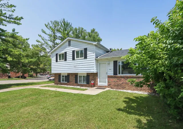 Homes for sale in Columbus, OH | 4838 Refugee Rd, Columbus, OH 43232 | MLS# 226024509