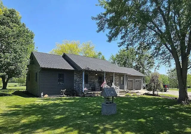 Homes for sale in Mount Sterling, OH | 9294 State Route 207 Ne, Mount Sterling, OH 43143 | MLS# 226023206