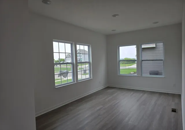 Photo 5 of Single family home for sale at 485 Creekside Dr, Commercial Point, OH 43116 | MLS# 226023576 | Listing updated on 2026-09-03