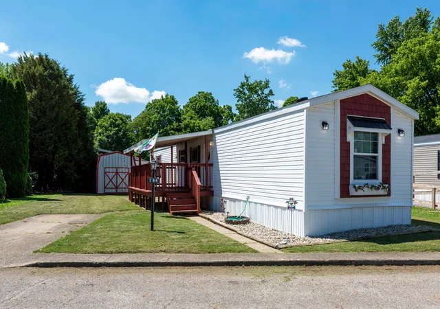 Homes for sale in Circleville, OH | 144 Villa Dr, Circleville, OH 43113 | MLS# 226023224