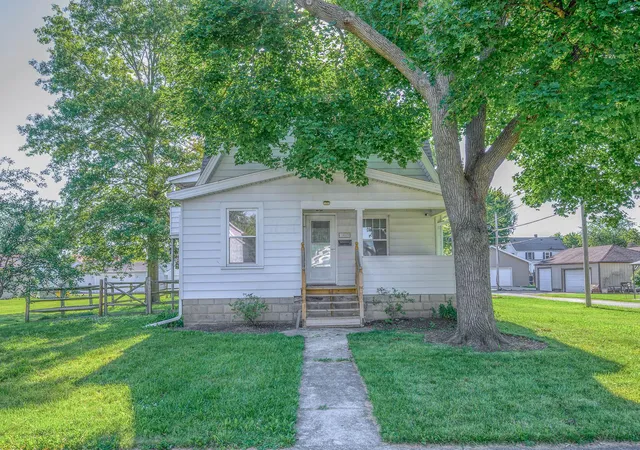 Homes for sale in Genoa, OH | 509 Buckeye St, Genoa, OH 43430 | MLS# 226026234