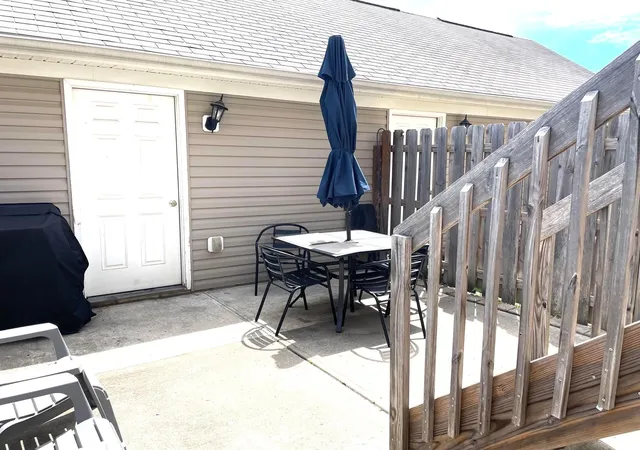 Homes for sale in Canal Winchester, OH | 6541 Nottinghill Trail Drive, Canal Winchester, OH 43110 | Houzeo