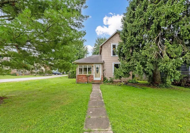 1st image of 703 Grove Ave, Galion, OH 44833 | MLS# 226031449