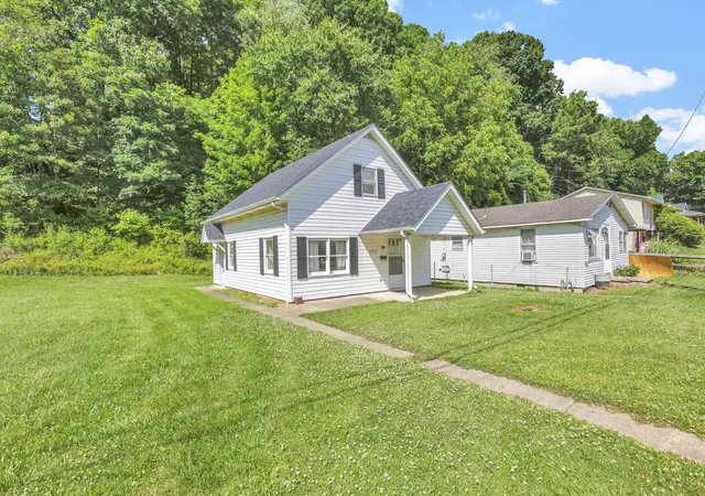 Homes for sale in Logan, OH | 1392 4th St, Logan, OH 43138 | MLS# 226025411