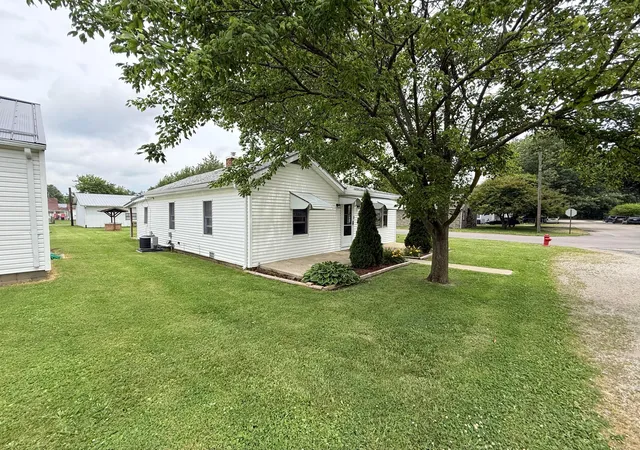 Homes for sale in Washington Court House, OH | 628 Peabody Ave, Washington Court House, OH 43160 | MLS# 226022952