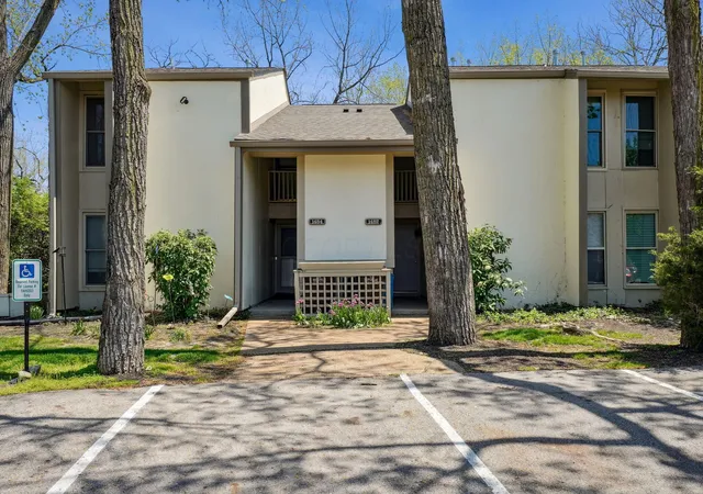Condo for sale at 1482 Cliff Ct #A, Columbus, OH 43204 | MLS# 226023714