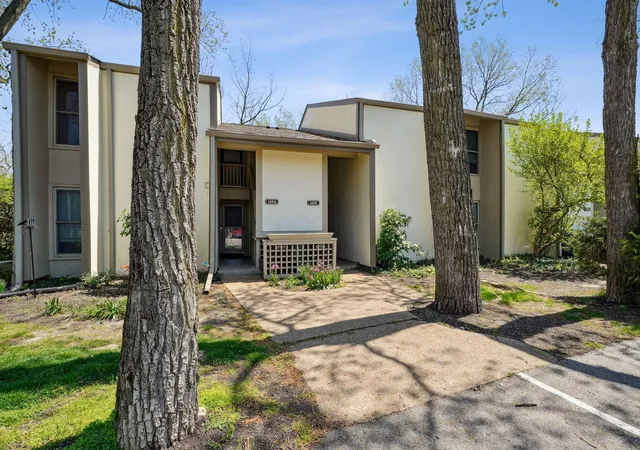 Photo 1 of Condo for sale at 1482 Cliff Ct #A, Columbus, OH 43204 | MLS# 226023714 | Listing updated on 2026-09-03