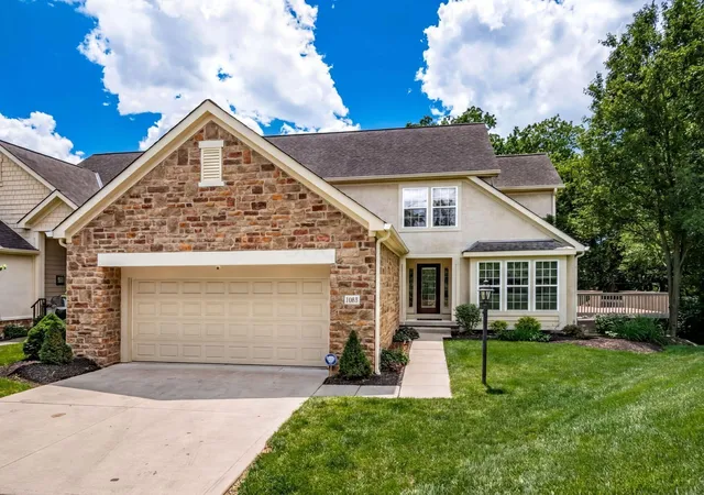 Homes for sale in Columbus, OH | 1065 Bluff Vista Dr, Columbus, OH 43235 | MLS# 226023310