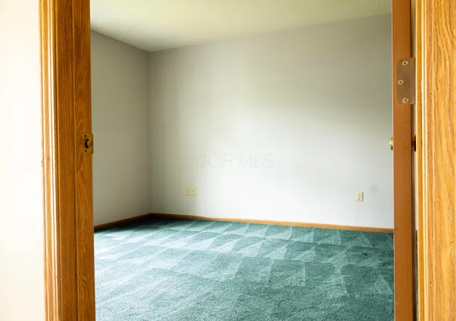 Photo 3 of Condo for sale at 1000 Oak Bay Dr, Galloway, OH 43119 | MLS# 226022981 | Listing updated on 2026-09-17