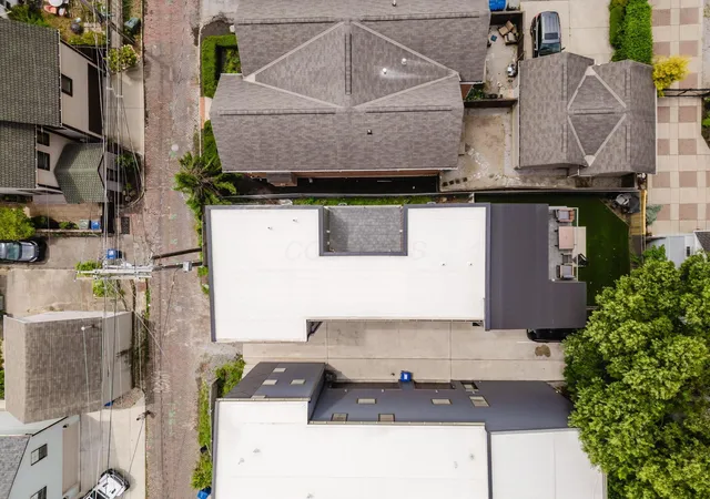 Homes for sale in Columbus, OH | 460 South Ln #460, Columbus, OH 43206 | MLS# 226022992