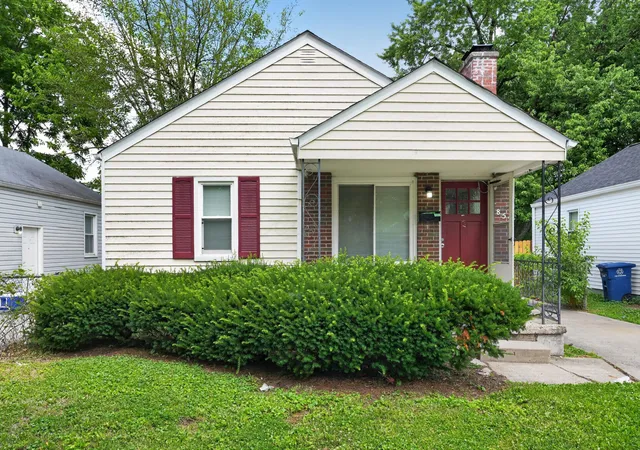 Photo 1 of Sale Pending at 852 S Hampton Rd, Columbus, OH 43227 | MLS# 226023504 | Listing updated on 2026-09-02