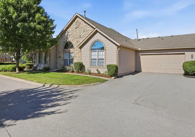 Homes for sale in Powell, OH | 3592 Stoneway Pt, Powell, OH 43065 | MLS# 226023568