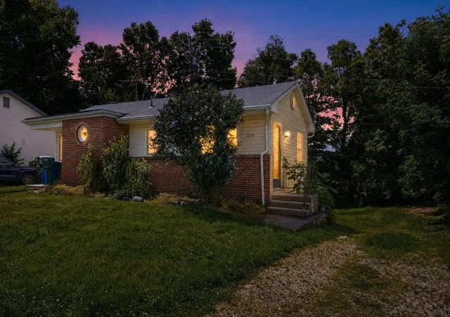 2nd image of 5216 Bagley Rd, Columbus, OH 43232 | MLS# 226023501