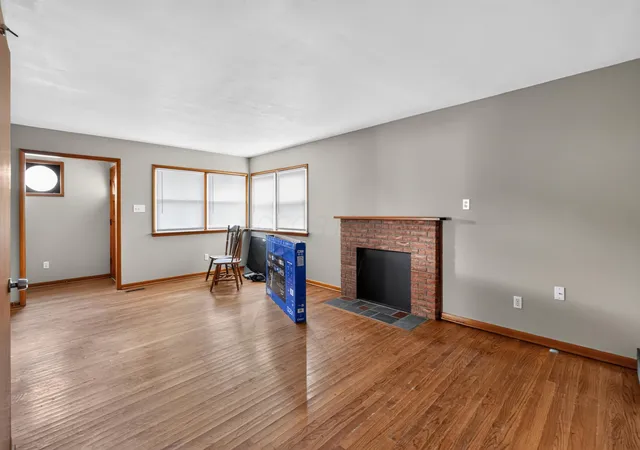 4th image of 5216 Bagley Rd, Columbus, OH 43232 | MLS# 226023501