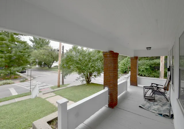 Listing Photo 5 - Condo for sale in building located at 181 Olentangy St, Columbus, OH 43202