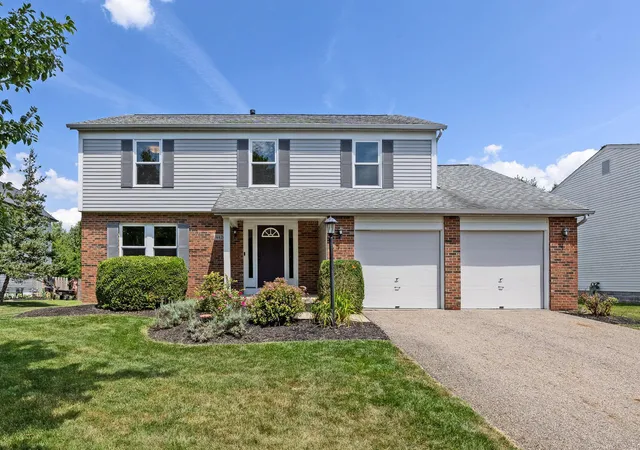 Homes for sale in Hilliard, OH | 4426 Brickwood Dr, Hilliard, OH 43026 | MLS# 226025619