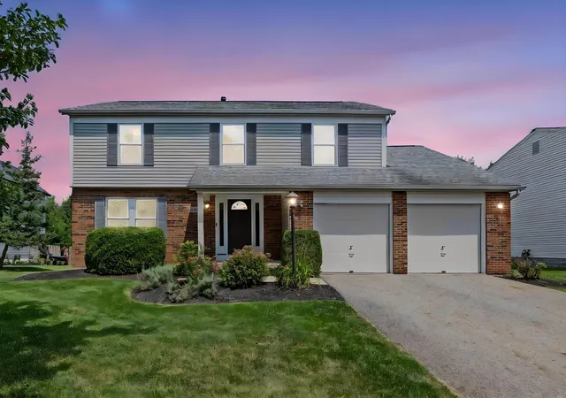 Homes for sale in Hilliard, OH | 4426 Brickwood Dr, Hilliard, OH 43026 | MLS# 226025619