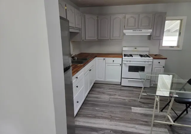 Photo 2 of Single family home for sale at 3325 Latonia, Columbus, OH 43232 | MLS# 226023198 | Listing updated on 2026-09-14