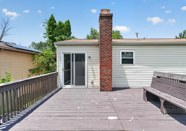 Photo 2 of Sale Pending at 798 Orchard Glen, Columbus, OH 43228 | MLS# 226025675 | Listing updated on 2026-10-26