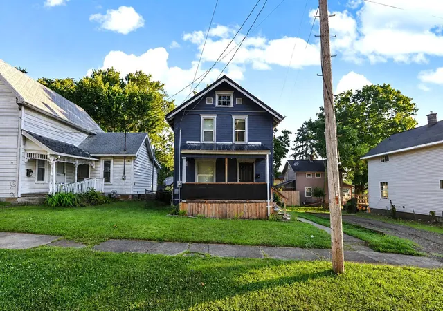 Homes for sale in Mansfield, OH | 121   125 Ford St, Mansfield, OH 44903 | MLS# 226023106