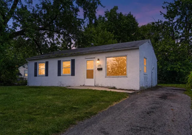Photo 2 of Single family home for sale at 1203 Brookcliff Ave, Columbus, OH 43219 | MLS# 226023496 | Listing updated on 2026-09-10