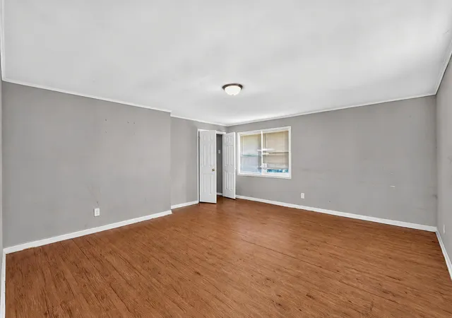Photo 3 of Single family home for sale at 1203 Brookcliff Ave, Columbus, OH 43219 | MLS# 226023496 | Listing updated on 2026-09-10