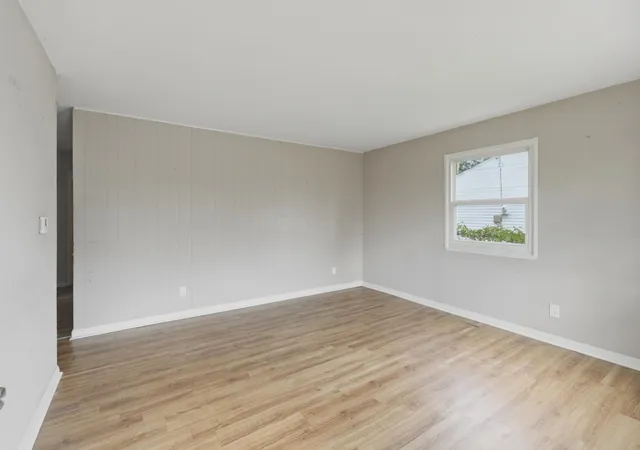 Photo 3 of Single family home for sale at 1203 Brookcliff Ave, Columbus, OH 43219 | MLS# 226023496 | Listing updated on 2026-09-10