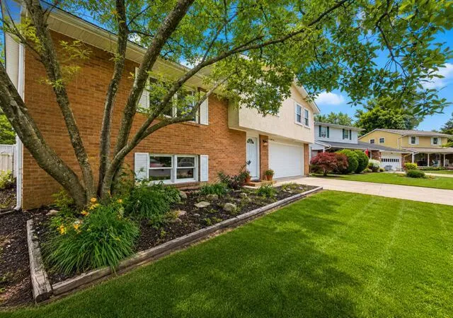 3rd image of 586 Presidential Wy, Delaware, OH 43015 | MLS# 226023146