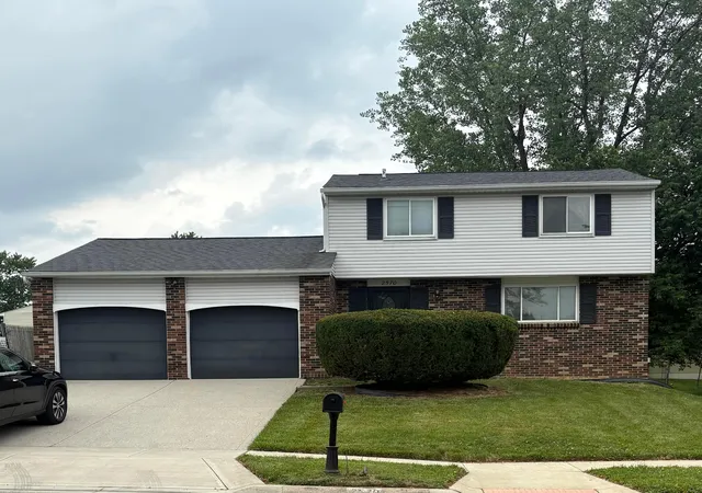 Photo 1 of Single family home for sale at 2570 Niantic Dr, Columbus, OH 43224 | MLS# 226024200 | Listing updated on 2026-07-28