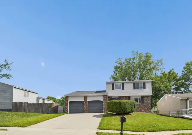 Photo 2 of Single family home for sale at 2570 Niantic Dr, Columbus, OH 43224 | MLS# 226024200 | Listing updated on 2026-07-28