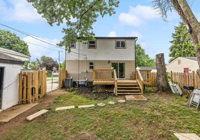Photo 34 of Single family home for sale at 5044 Albany Dr, Columbus, OH 43232 | MLS# 226023170 | Listing updated on 2026-09-11