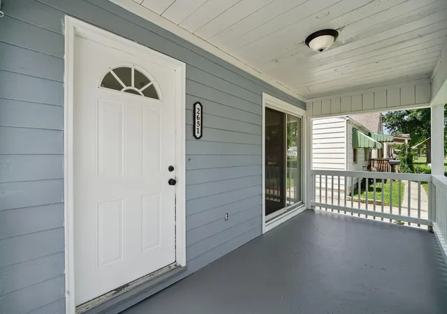 Photo 2 of Single family home for sale at 2651 Audubon Rd, Columbus, OH 43211 | MLS# 226023390 | Listing updated on 2026-09-20