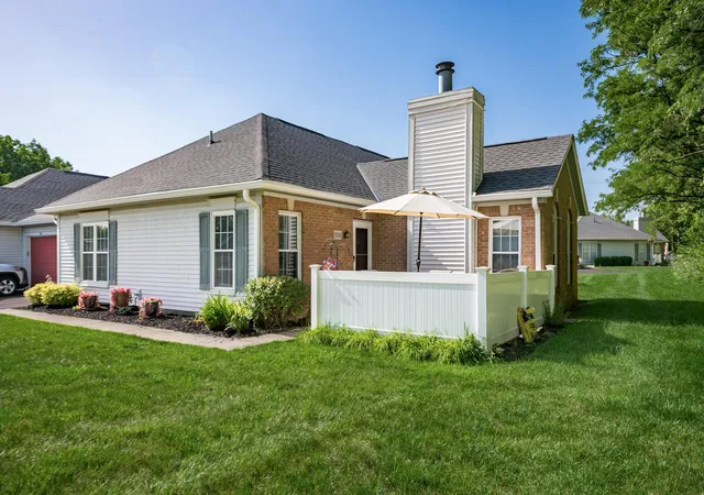 Homes for sale in Westerville, OH | 5000 Deer Forest Place, Westerville, OH 43081 | Houzeo