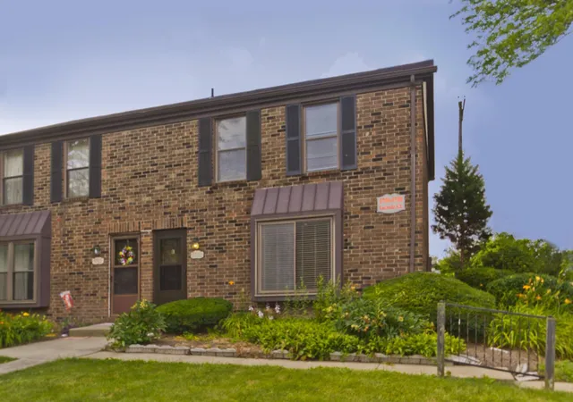 Photo 2 of Condo for sale at 5760 Lucinda Ct, Columbus, OH 43232 | MLS# 226025389 | Listing updated on 2026-09-14