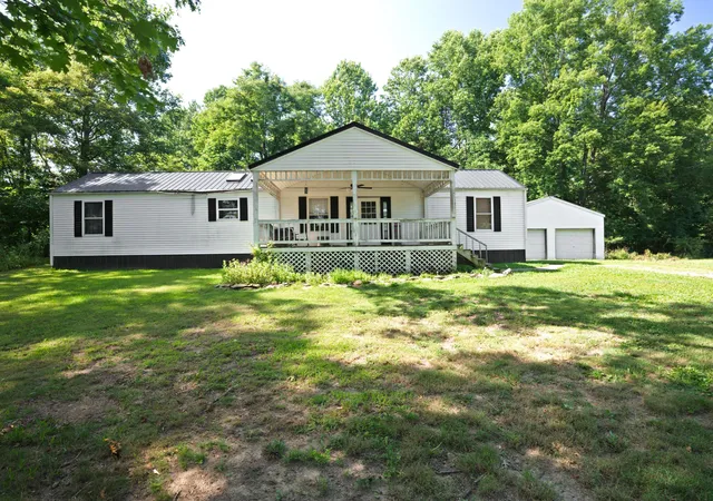 Homes for sale in Oak Hill, OH | 6167 Riegel Ridge Rd, Oak Hill, OH 45656 | MLS# 226023232