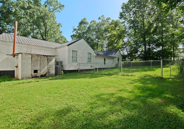 Homes for sale in Oak Hill, OH | 6167 Riegel Ridge Rd, Oak Hill, OH 45656 | MLS# 226023232