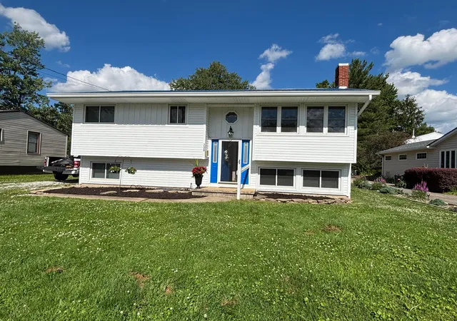 Homes for sale in Baltimore, OH | 208 S Gordon Ave, Baltimore, OH 43105 | MLS# 226023590