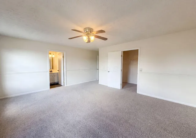 Photo 3 of Sale Pending at 4625 Kenross Dr, Columbus, OH 43207 | MLS# 226023248 | Listing updated on 2026-10-21